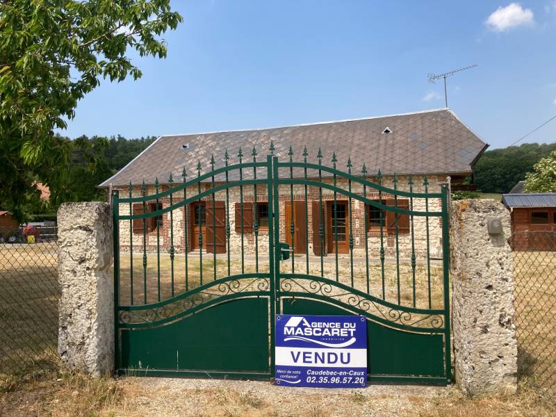 A vendre : Jolie maison de caractère - 2 chambres - Arelaune-en-Seine - Excellent état - Axe Bourg Achard / A13