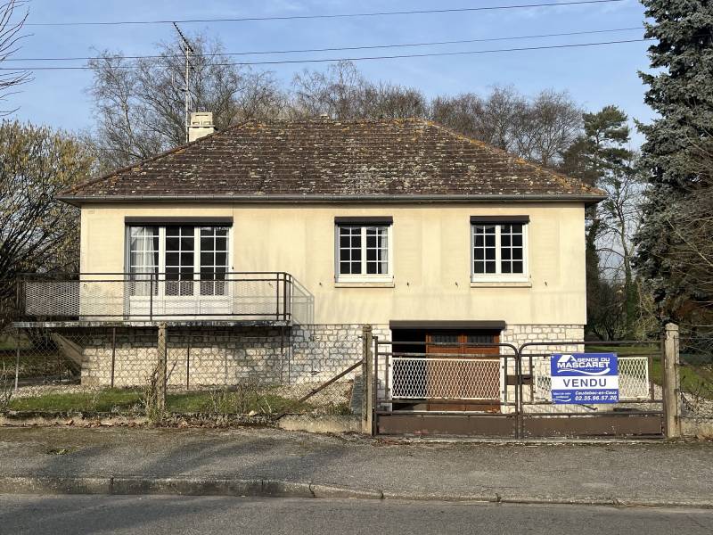 Maison individuelle de plain pied à vendre dans le bourg de la Mailleraye sur Seine, aux pieds des commerces et de l'école