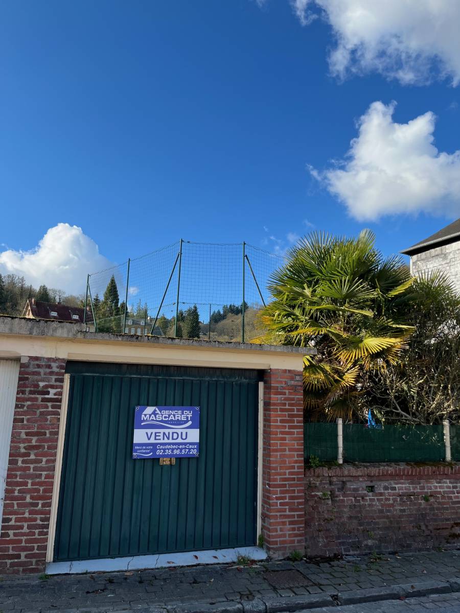 Garage à vendre à Villequier 76490