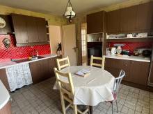 Pavillon individuel, à vendre, offrant de beaux volumes et situé à Lillebonne