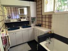 Pavillon individuel, à vendre, offrant de beaux volumes et situé à Lillebonne